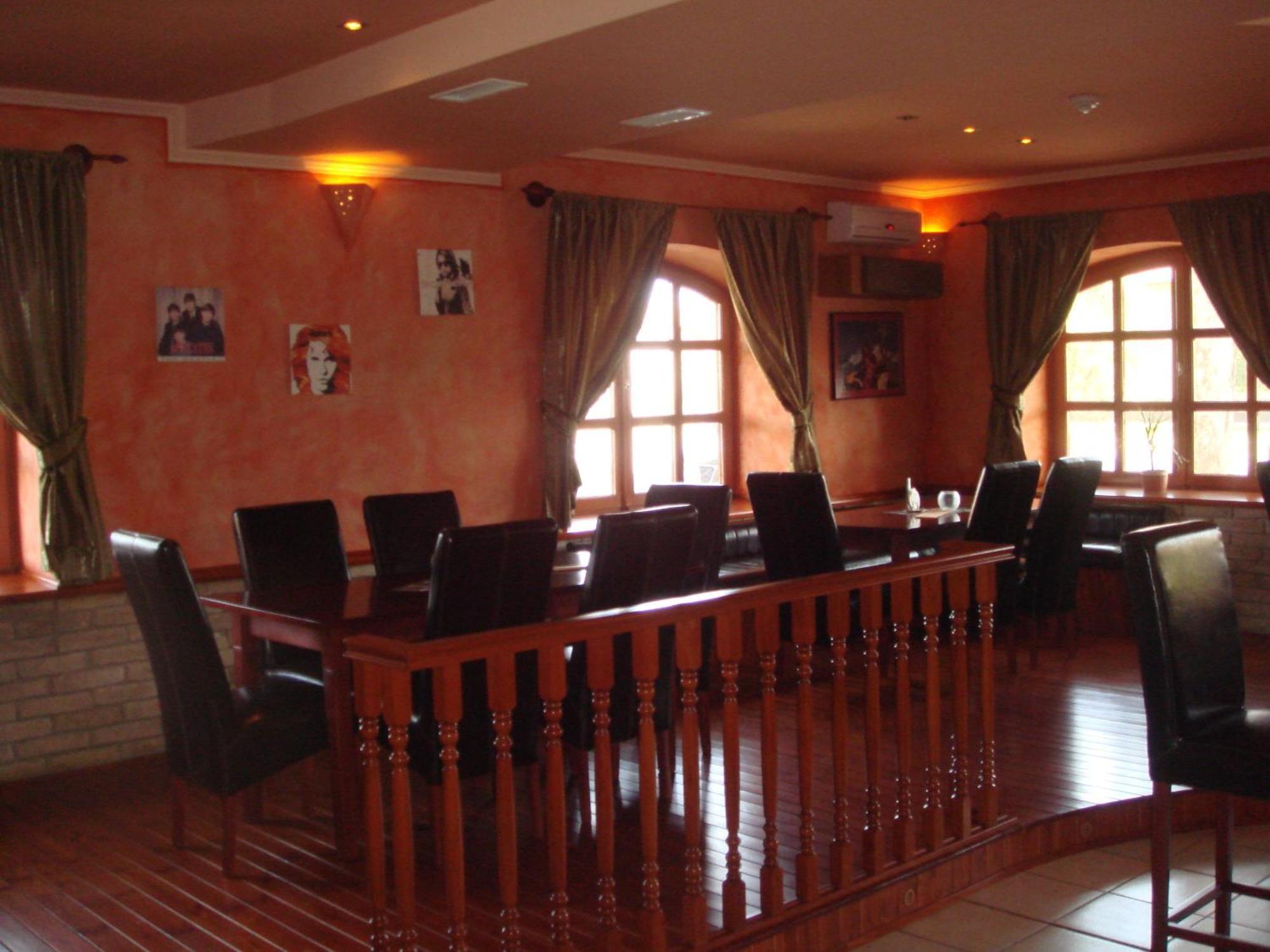 Nagyszenas Platan Panzio B&B 외부 사진