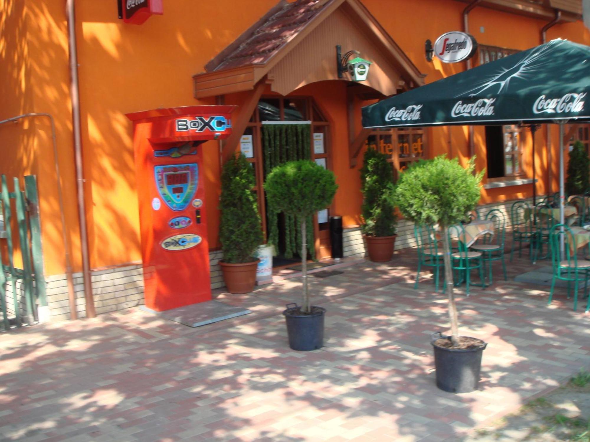 Nagyszenas Platan Panzio B&B 외부 사진